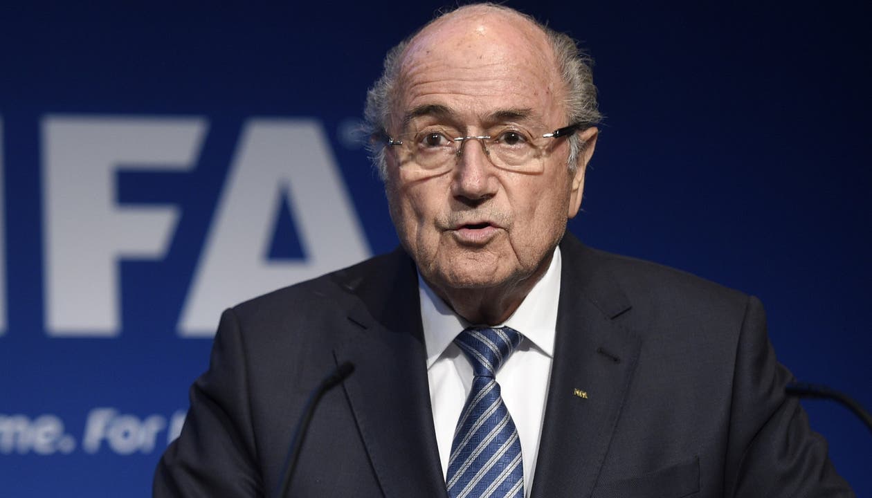 Sepp Blatter gibt seinen Rücktritt als Fifa-Präsident bekannt.