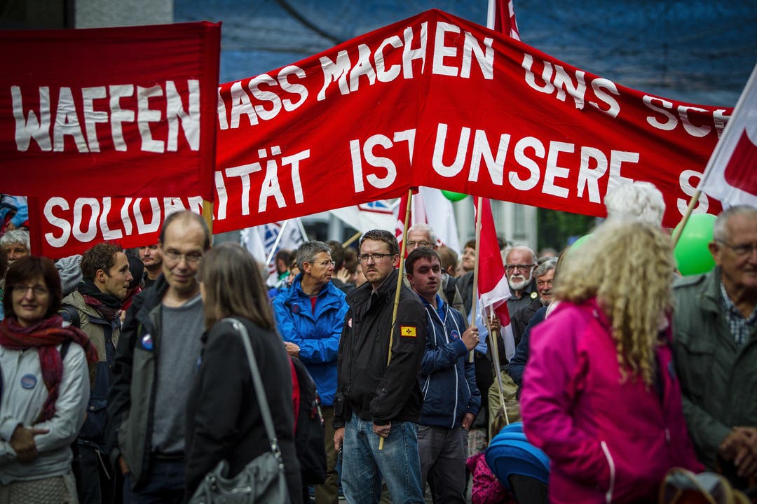 3500 Demonstranten kamen zum «Aufstand der Anständigen» nach Aarau.
