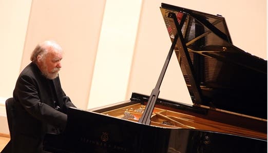 Radu Lupu bei seinem Auftritt im Konzertsaal.