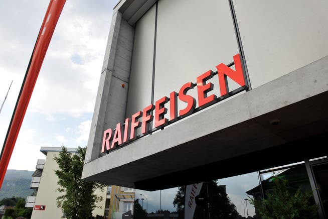 Die Raiffeisenbank-Filiale in Langendorf. Sie will mit Solothurn und Wandflue Grenchen fusionieren. (Archiv)