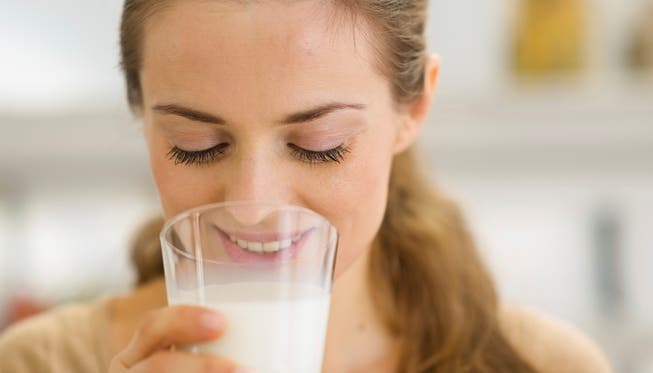 Je mehr Käse und Joghurt, desto gesünder. Für Milch gilt das jedoch gemäss neuster Studie nicht.