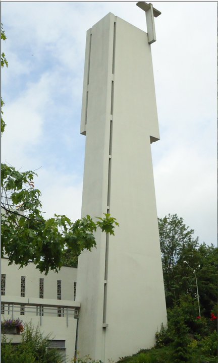 Die katholische Kirche (links) in Oberengstringen wurde 1964 eingeweiht.
