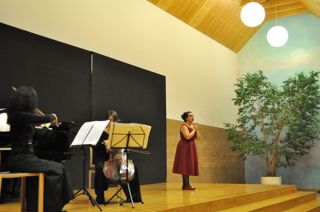 Maria De Lourdes Rodrigues Martins mit dem Trio