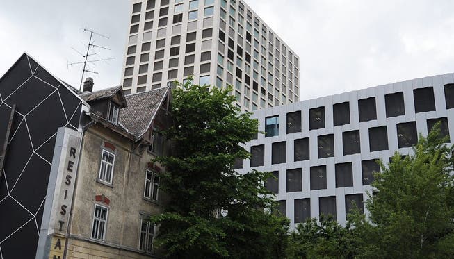 Das Nagelhaus in Zürich West darf abgebrochen werden. Somit wird Platz für eine Zufahrtsstrasse zum Maag-Areal geschaffen.