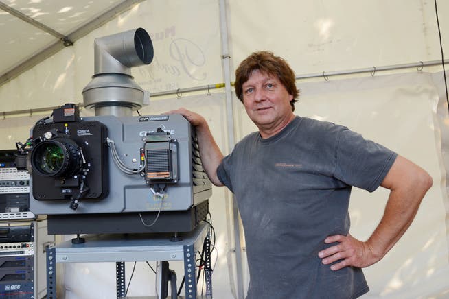 Martin Ritschard hat «seine» Krummturmschanze wieder für den heutigen Sommerfilm-Start erobert.
