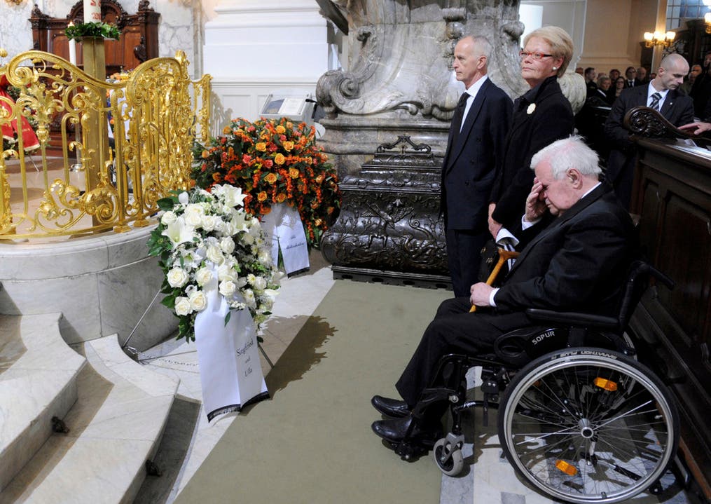 2010 starb Helmut Schmidts Ehefrau Loki