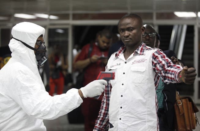 Ein Mann, der aus Nigeria nach Rumänen zurückgekehrt ist, zeigte Symptome auf Ebola.