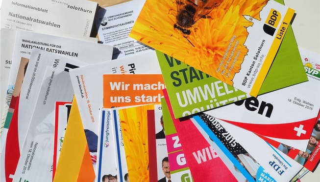 Wurden mehrheitlich im Kanton gedruckt: Wahlprospekte der Solothurner Kandidatinnen und Kandidaten für das Bundesparlament.bruno kissling
