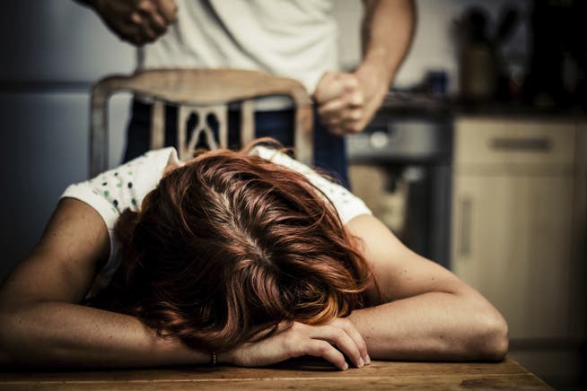 Im letzten Jahr wurden 144 Personen wegen häuslicher Gewalt bestraft oder vor Gericht gestellt.