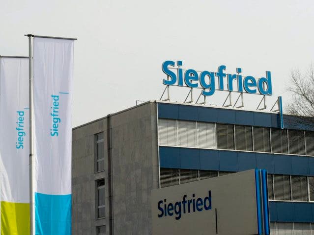 Das Pharmaunternehmen Siegfried kauft dem deutschen BASF-Konzern wesentliche Teile dessen Auftrags- und Zuliefergeschäfts im pharmazeutischen Bereich ab.