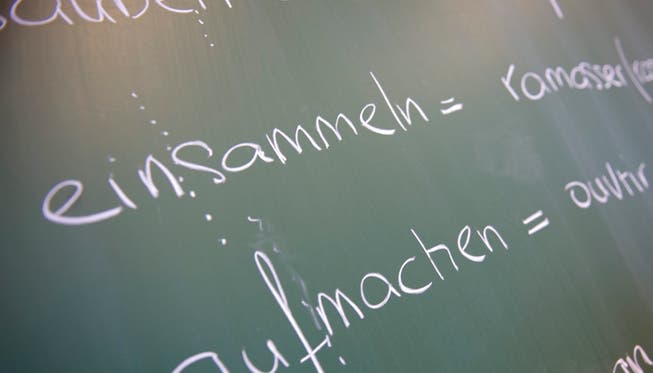 Einige Schulen in der Region wollen am Frühfranzösisch festhalten und sehen keine Schwierigkeiten im Erlernen von zwei Sprachen im Primarschulalter.
