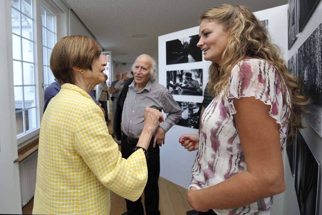 Ruth Grossenbacher im Gespräch mit Fotografen-Tochter Andrea Schneider-Kneubühler