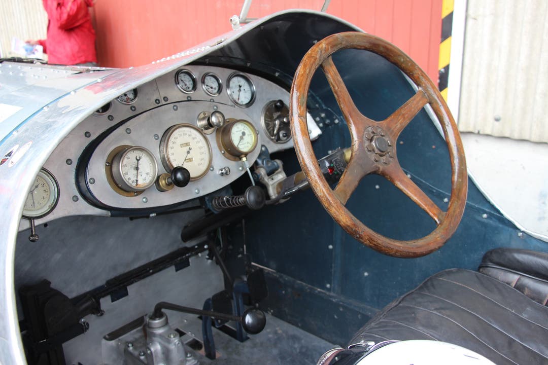Blick ins Cockpit des Cadillac Racer