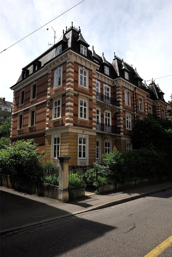 Das Haus an der Gundeldingerstrasse ist denkmalgeschützt, ursprünglich wollte der Käufer es abreissen. Kenneth Nars