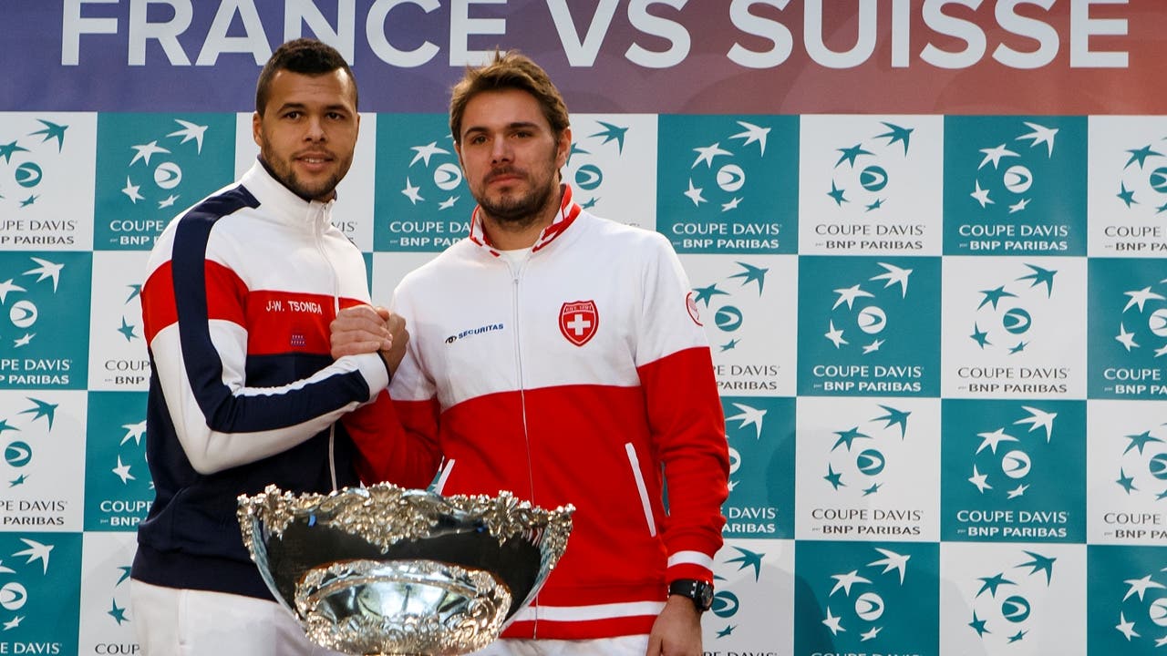 Der Davis-Cup wird mit dem Match Jo-Wilfried Tsonga (links) gegen Stanislas Wawrinka eröffnet.