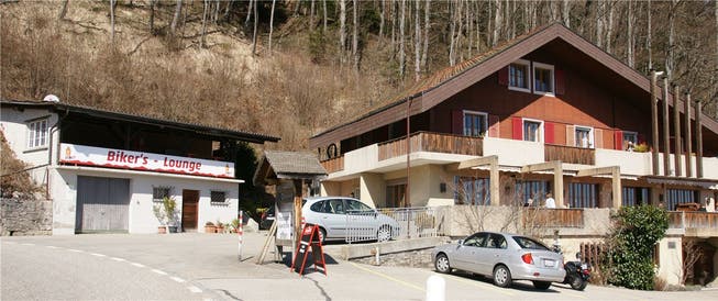 Der «Alpenblick» bietet Neues: In den Sommermonaten ist er täglich offen; für die Töff-Fans ist in einem Nebengebäude die Biker’s Lounge geschaffen worden.