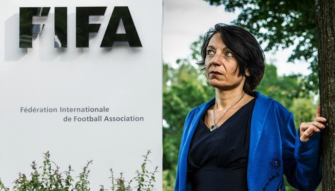 Yvonne Feri gewährt eine ihrer Zutrittskarten ins Parlament einer Kommunikationsfirma, die auch für die Fifa «lobbyiert».