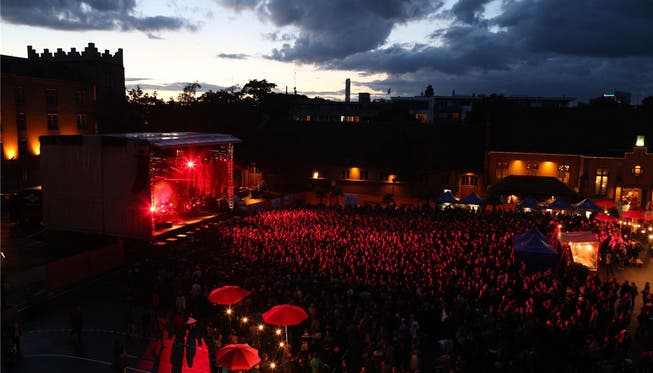 Club- und Festivalbetreiber befürchten Probleme für einige Musikrichtungen. Auch das Open Air Basel könnte von den neuen amtlichen Regelungen betroffen sein.