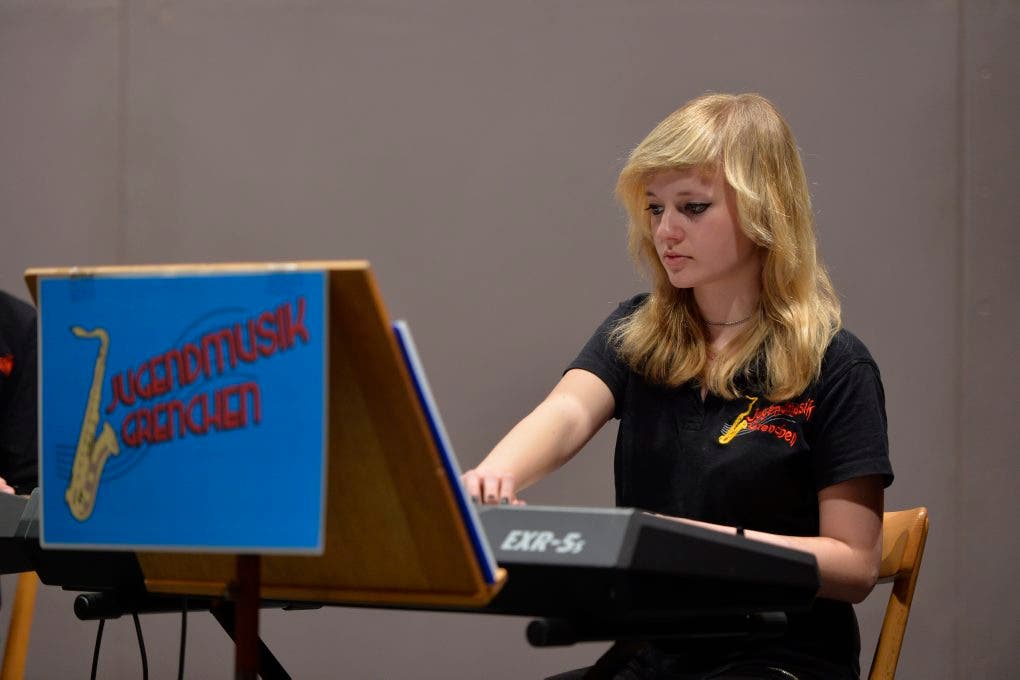 Melanie Kaufmann am Keyboard
