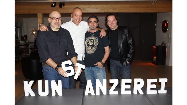 Sebastiano Bucca, Matt Affolter-Fischer, Claudio Cassana und Daniel Strom präsentieren ihr künstlerisches Schaffen in der Stanzerei in Baden.