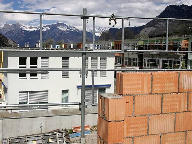 Die Immobilienwirtschaft hat 2014 massgeblich zum Erfolg der Schweizer Wirtschaft beigetragen», ist Hans Peter, Präsident der Solothurner Immobilienhändler.überzeugt.(Symbolbild)