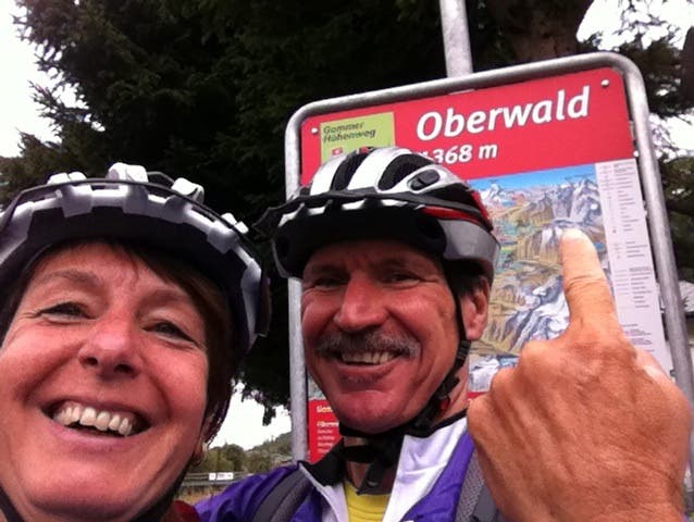 Velotour von Ernen bis Oberwald und retour ca. 50 km. Doris Meier (56)u. Silvan Bächli (56), Würenlingen.