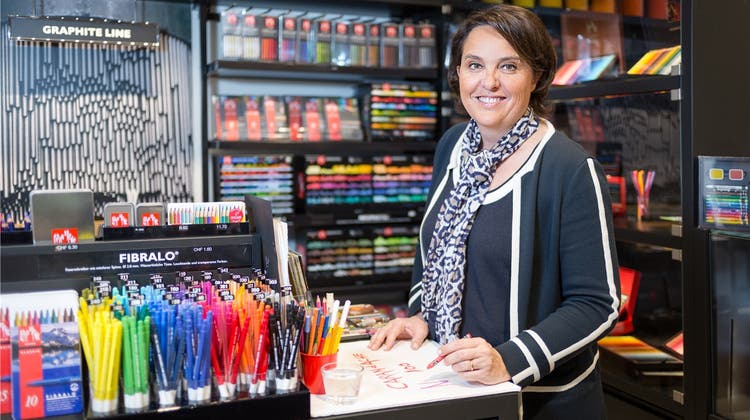 Frau mit den 100'000 Stiften hält an Produktion in der Schweiz fest