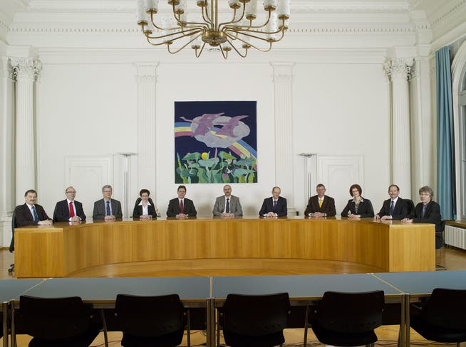 Das Solothurner Obergericht (neuste verfügbare Gruppenaufnahme, 2010) mit Präsidentin Franziska Weber (3. vr.) und Gerichtsverwalter Roman Staub (links); anstelle des zurückgetretenen Peter Pfister (5. vr.) wurde 2012 Karin Scherrer gewählt.