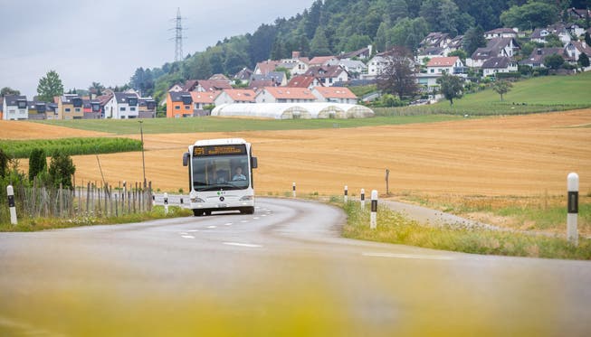Nur noch bis Dezember wird der Bus durch das Furttal von Hüttikon weiter nach Würenlos fahren.