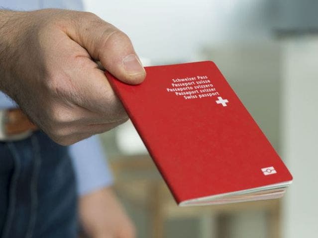 Rund ein Drittel aller in der Schweiz wohnhaften Muslimen hat den Schweizer Pass. (Archiv)