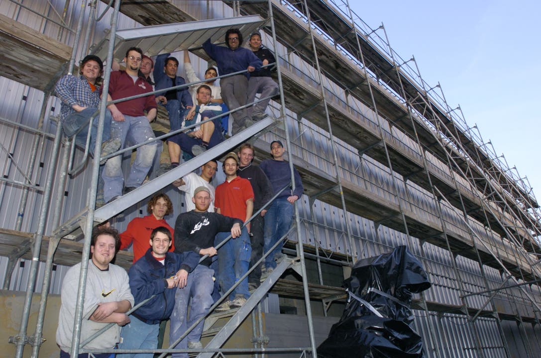 Die Tool-Crew des Kofmehl freut sich im März 2005 auf die baldige Eröffnung.