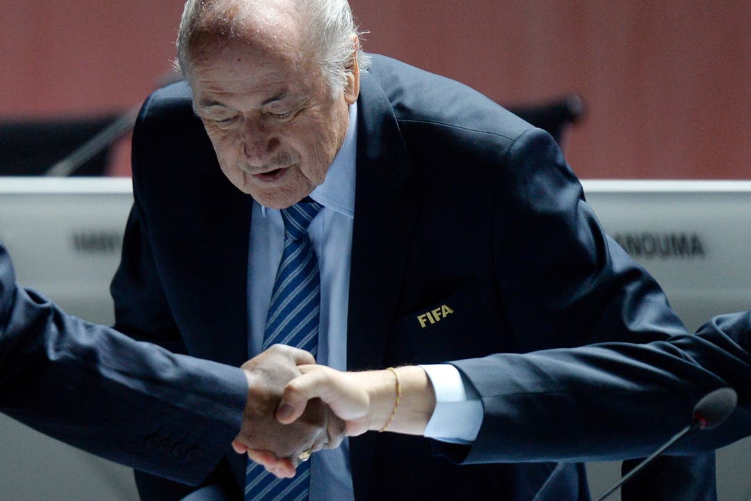 Sepp Blatter fordert einen Handschlag für den Respekt und Disziplin
