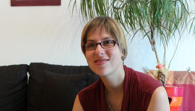 Sabine Reist arbeitet seit 2005 mit anderen Sehbehinderten im Service des «Dunkel-Restaurants» Blindekuh in Zürich.