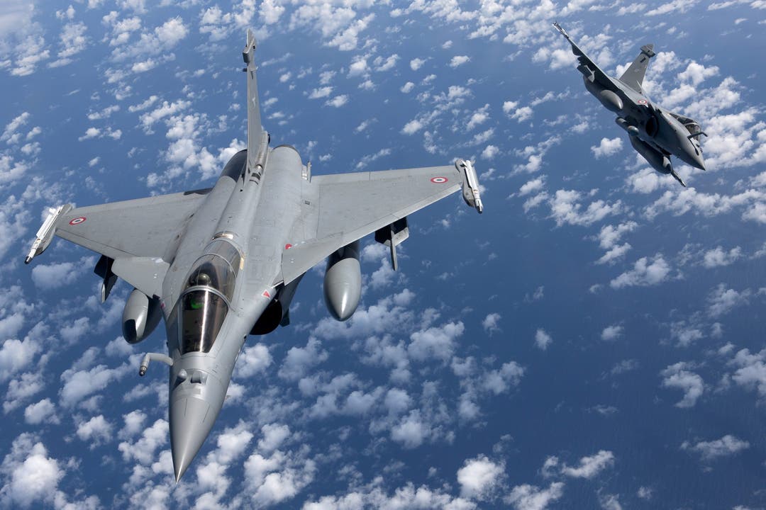 Französische Rafale-Jets haben am Sonntag Ziele des IS bombardiert