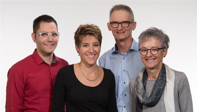 Die neuen und die scheidenden Geschäftsinhaber von links: Richard und Denise Hausmann, Toni und Rosmarie Mohyla.