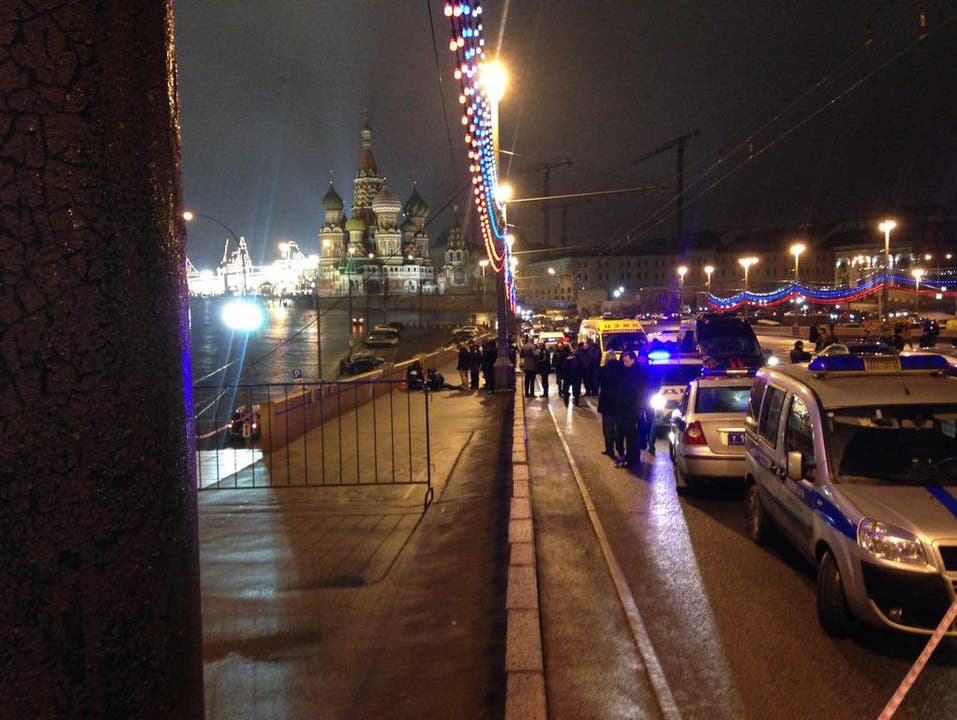 Nahe des Kremls wurde Putin-Kritiker Bors Nemzow mit vier Schüssen getötet.