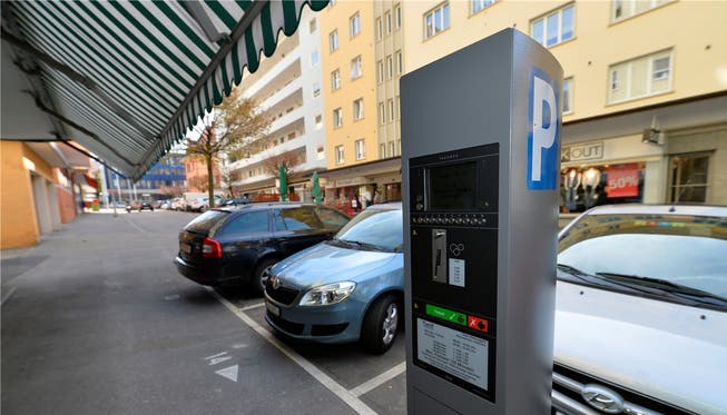 Der neue Parkautomat ist auch bei Anwohnern und Geschäftsinhabern an der Marktgasse ein Ärgernis, wie aus diversen Statements zu entnehmen ist.