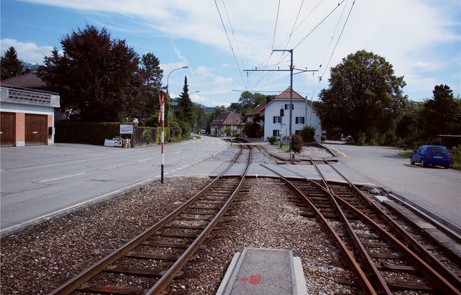 Einer der sanierungsbedürftigen Bahnübergänge beim «Bipperlisi» in Flumenthal.