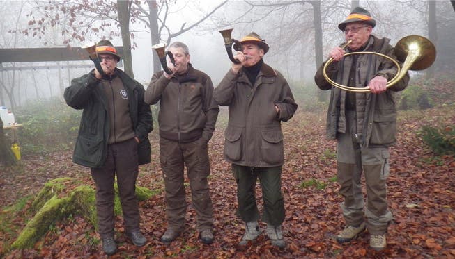 Jagdhornspiel ist Tradition und mit der Herbstjagd eng verbunden.