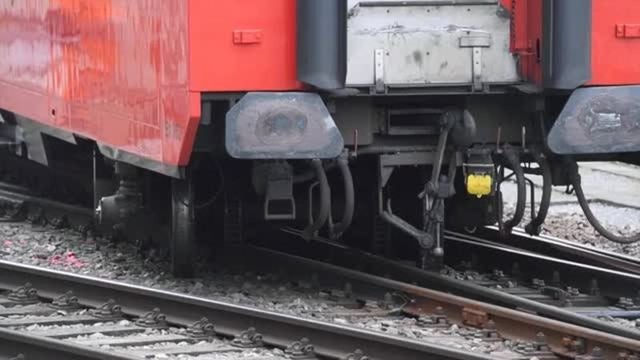 Feierabendverkehr - Entgleister Zug Und Weichenschaden Führten Im Raum ...