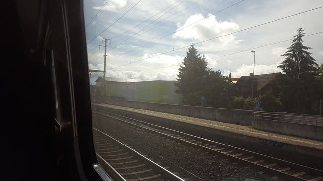 Am Wochenende fahren Personen- und Güterzüge nicht normal durch Rothrist. Die Züge werden über Burgdorf oder von Olten über Oensingen umgeleitet. (Archiv)