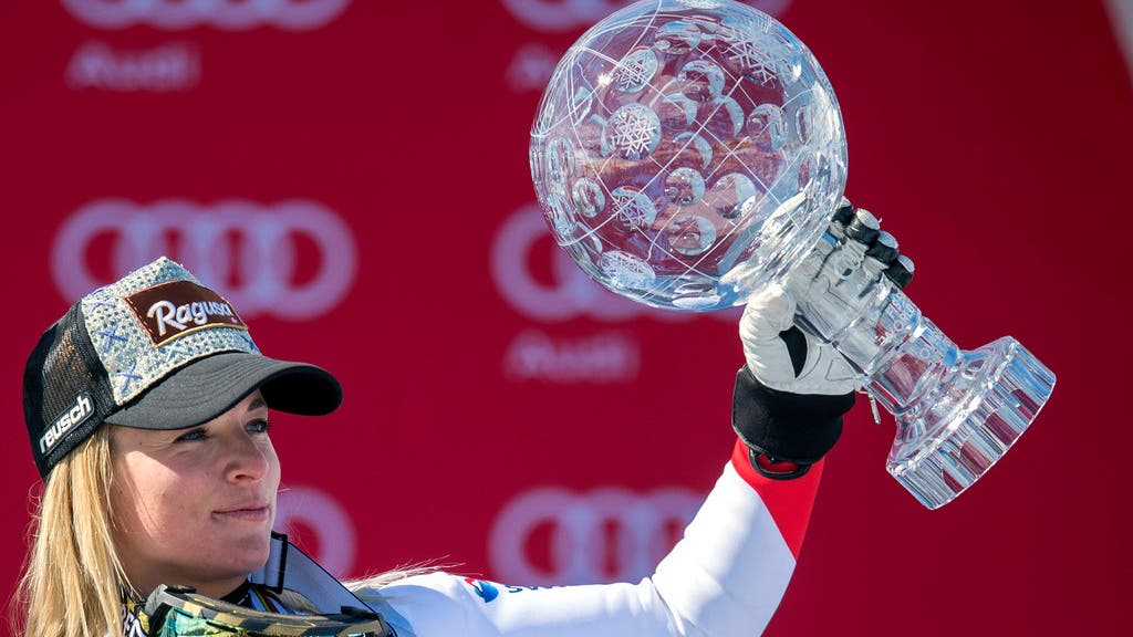 20. März 2016 - Am Weltcupfinal in St. Moritz steht Lara Gut als Zweite im Super-G und als Dritte im Riesenslalom auf dem Podest. Das Highlight erfolgt, als sie mit 24 Jahren, 10 Monaten und 22 Tagen die grosse Kristallkugel für den Sieg im Gesamtweltcup erhält. Es ist die vorläufige Krönung ihrer Karriere. (mpr)