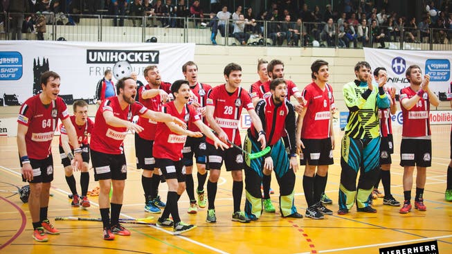 Unihockey Basel Regio gewinnt den Playoff-Final gegen Unihockey Fribourg und steht somit in den Aufstiegsplayoffs (Archivbild).