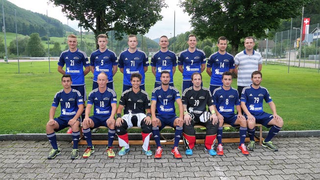 Unihockey Mümliswil will auch unter dem neuen Coach Florian Boner (hintere Reihe, rechts aussen) eine feste Grösse an der 1.- Liga-Spitze bleiben.