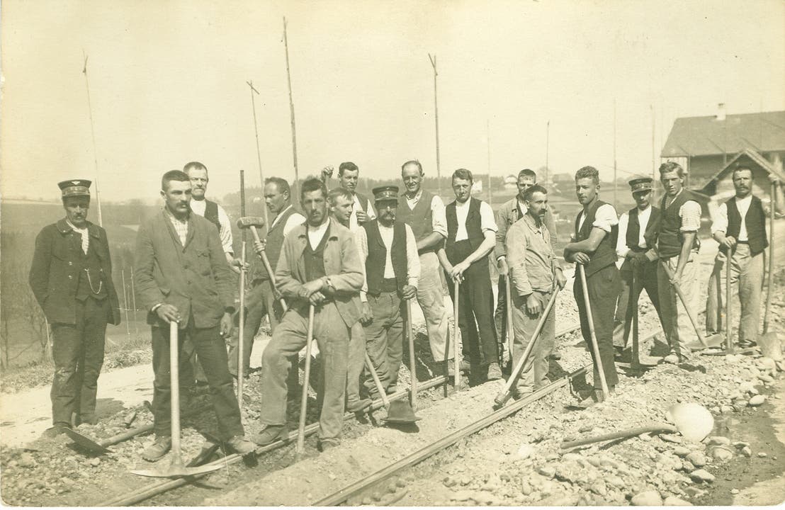 Die neue Bahnlinie Bern-Solothurn im Bau, zirka 1912