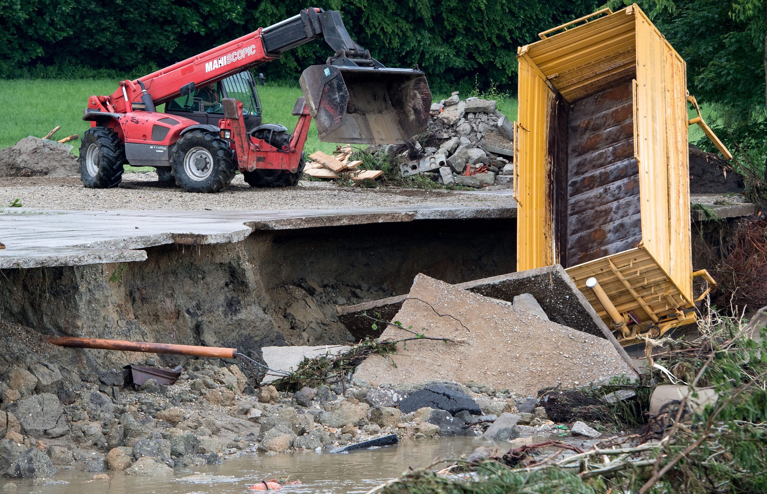 Bildstrecke - Heftige Unwetter Im Süden Deutschlands