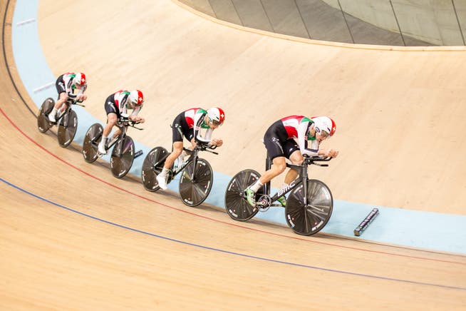 Die Schweizer im Qualifikationsrennen in der Mannschaftsverfolgung der Track Cycling Challenge.