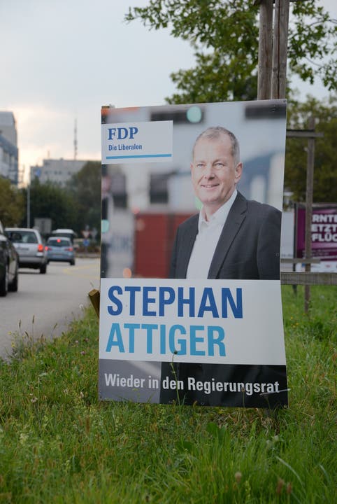 Stephan Attiger, FDP – «grau in grau» Baumanns Kommentar: «Grau in grau. Jegliche Konturen, die man sich erhoffen konnte, gingen verloren.»