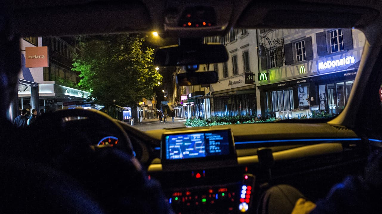 Unterwegs mit der Streife der Stadtpolizei in Baden in der Nacht (2014).