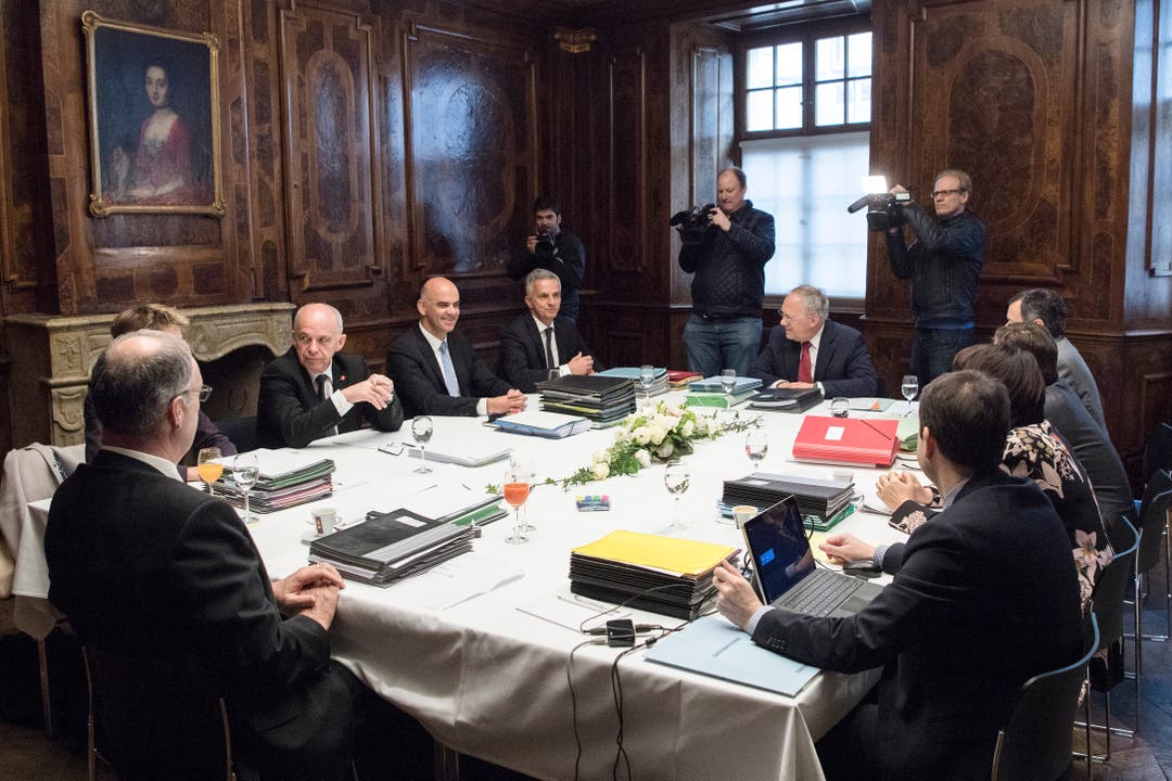 Die Landesregierung hält ihre ordentliche Sitzung in Solothurn im ehrwürdigen Von-Roll-Haus ab